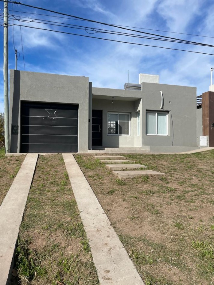 Casa de 2 habitaciones en VENTA Barrio Amaneceres