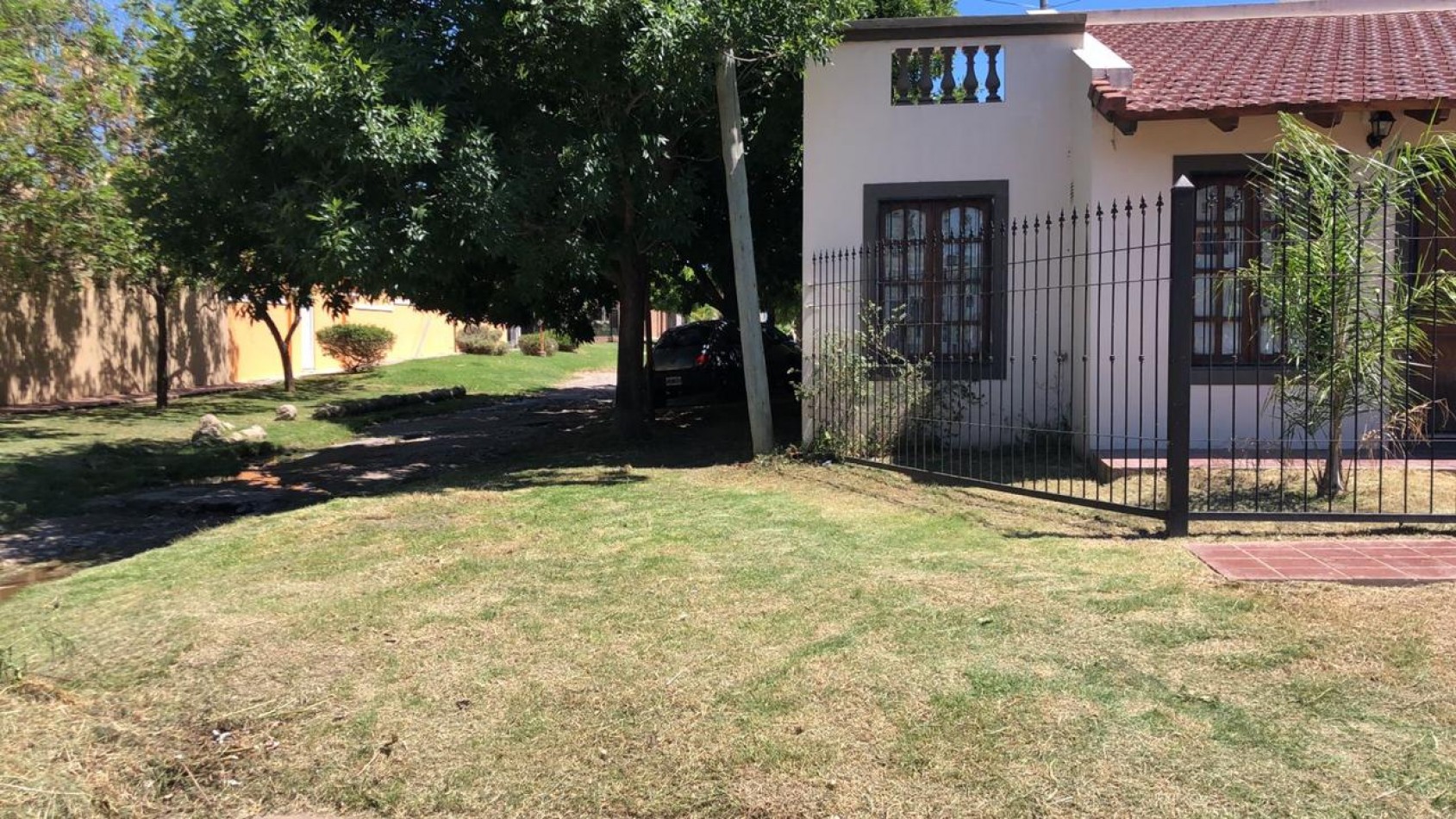 Casa en VENTA 2 habitaciones