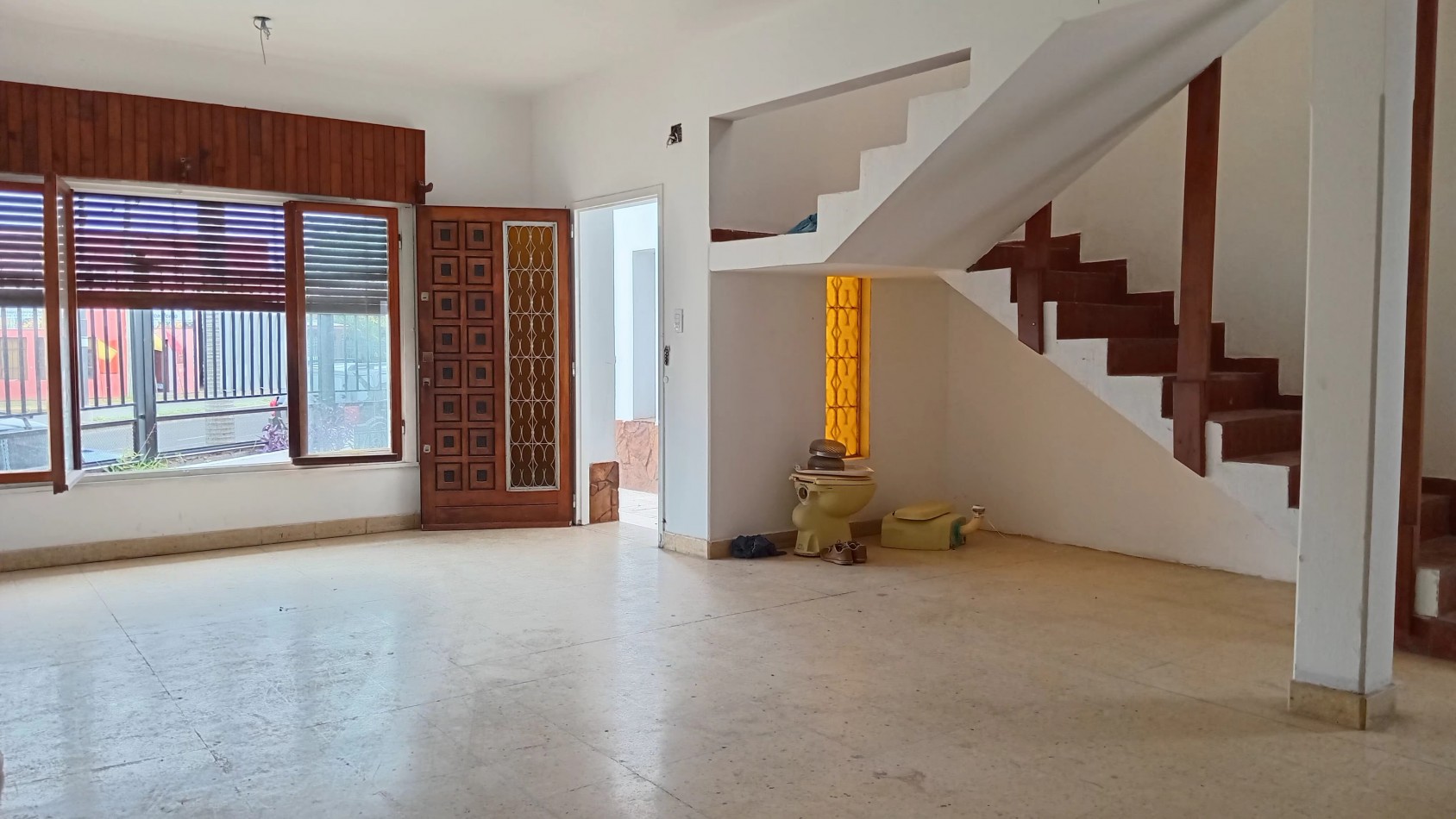Casa de 4 habitaciones en VENTA sobre calle Ramirez
