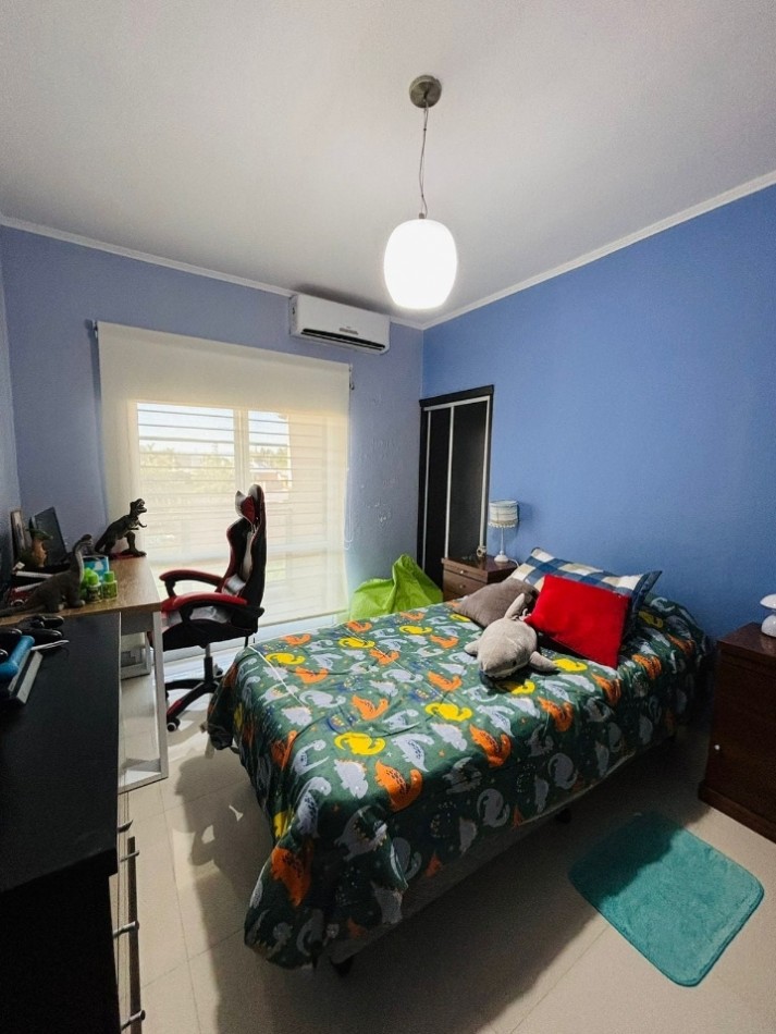 Casa en ALQUILER 3 dorm. Zona Aeropuerto