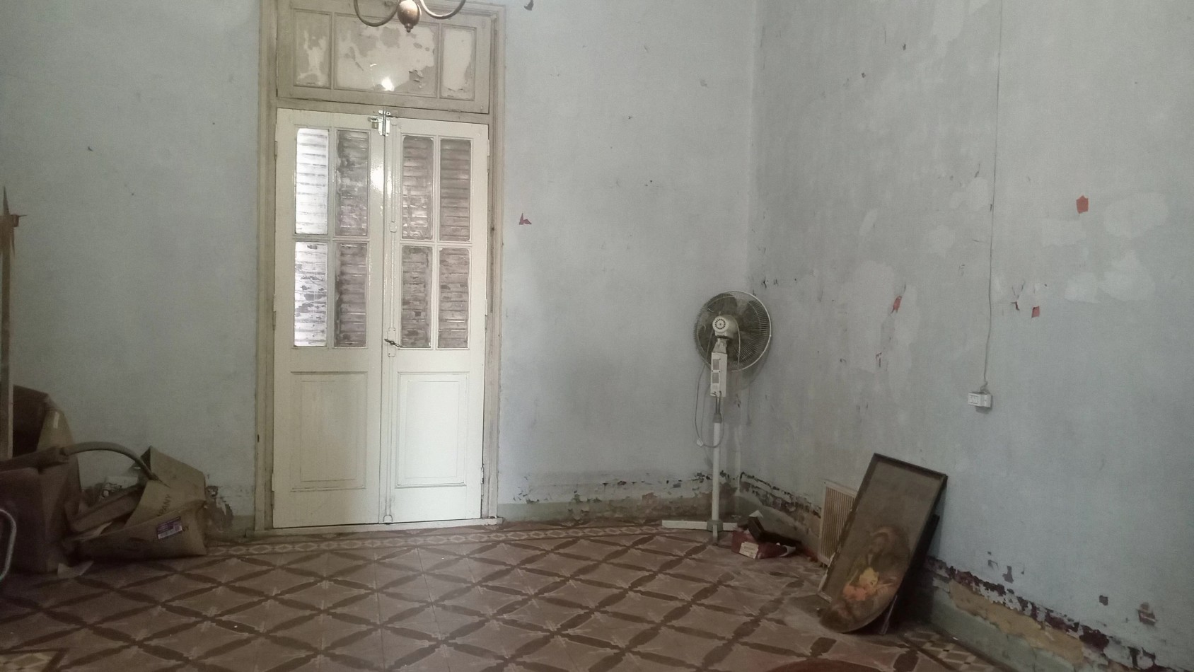 Casa a refaccionar distribuida en dos plantas en VENTA zona Cristo