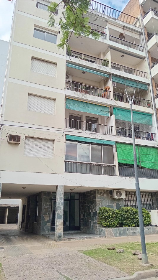 Departamento en VENTA zona Parque Parana