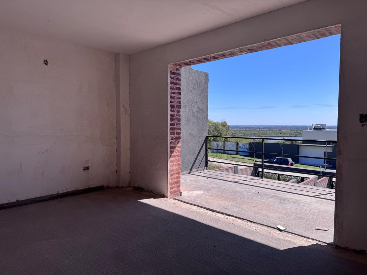 Triplex en VENTA a estrenar con vista al Rio