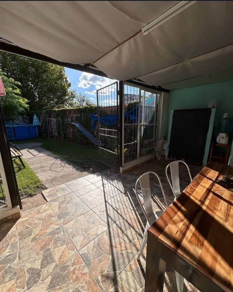 Casa en VENTA con 3 dormitorios y patio