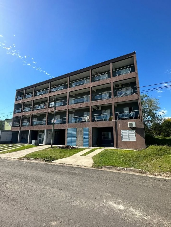 Departamento en ALQUILER Oro Verde AMOBLADO