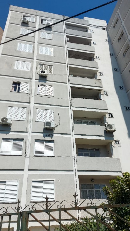 Deposito en ALQUILER excelente ubicacion