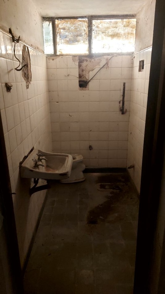 Deposito en ALQUILER excelente ubicacion