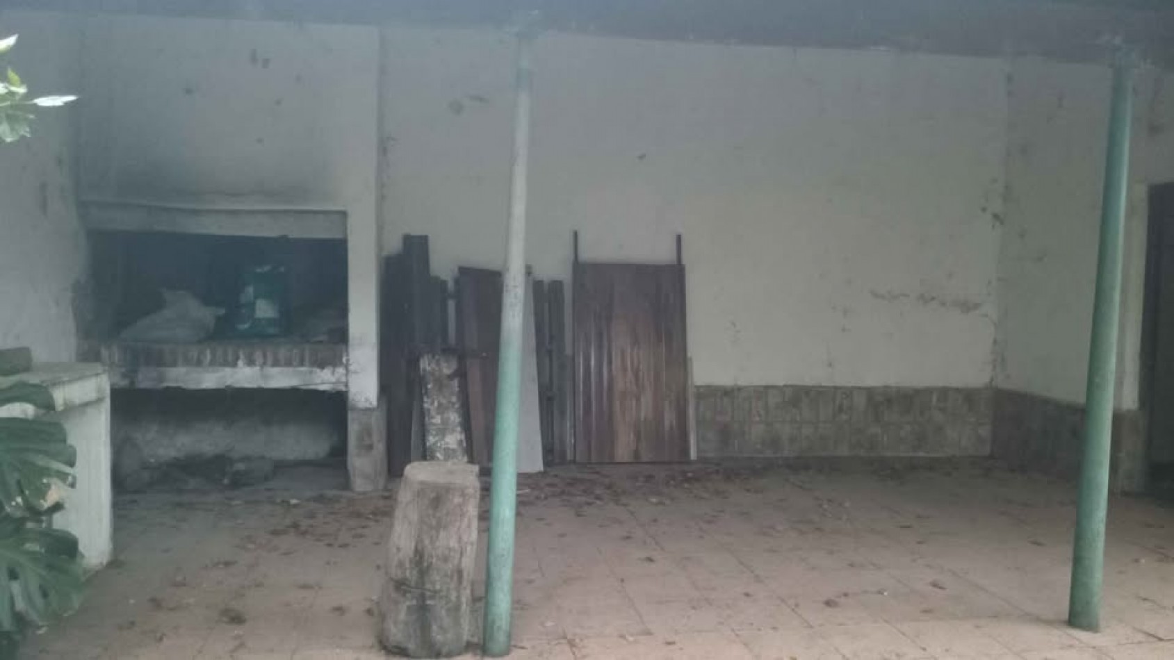 Casa en VENTA con 3 habitaciones camino al Thompson