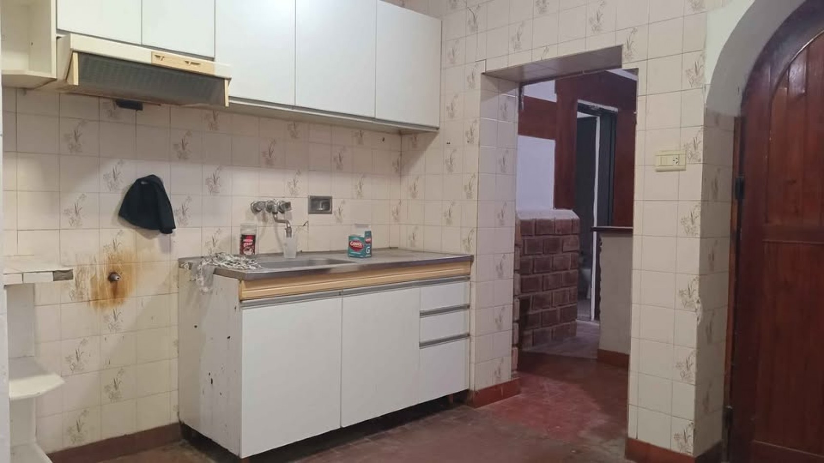 Casa en VENTA con 3 habitaciones camino al Thompson