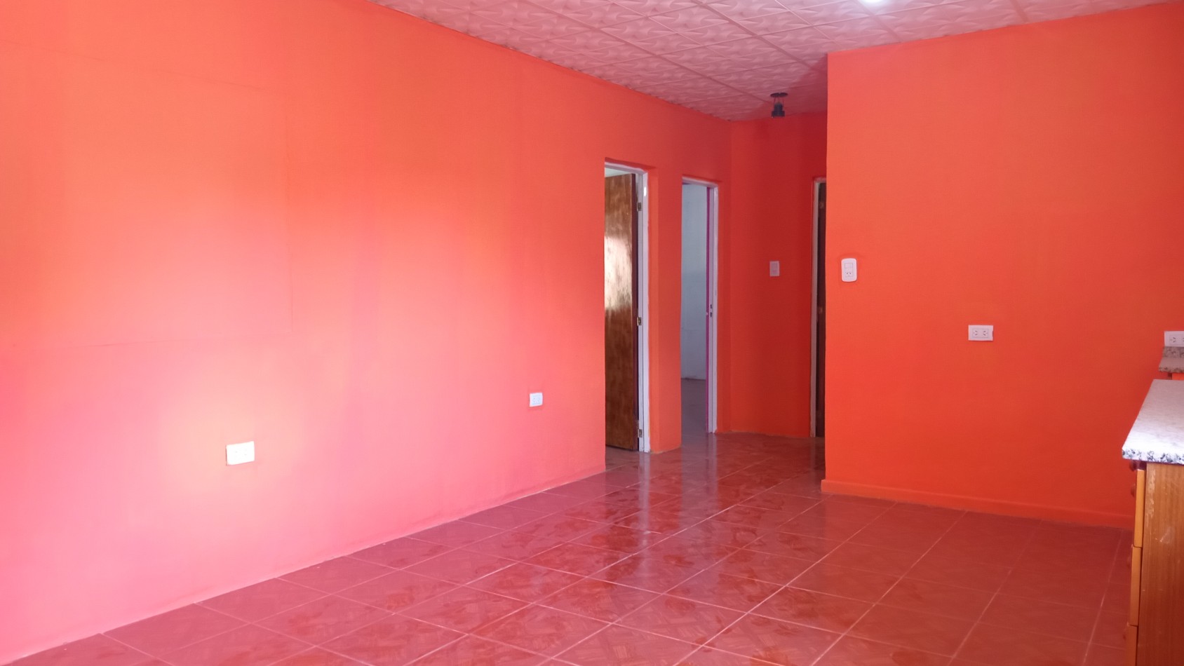 Casa en VENTA 3 habitaciones y gran patio en Colonia Avellaneda