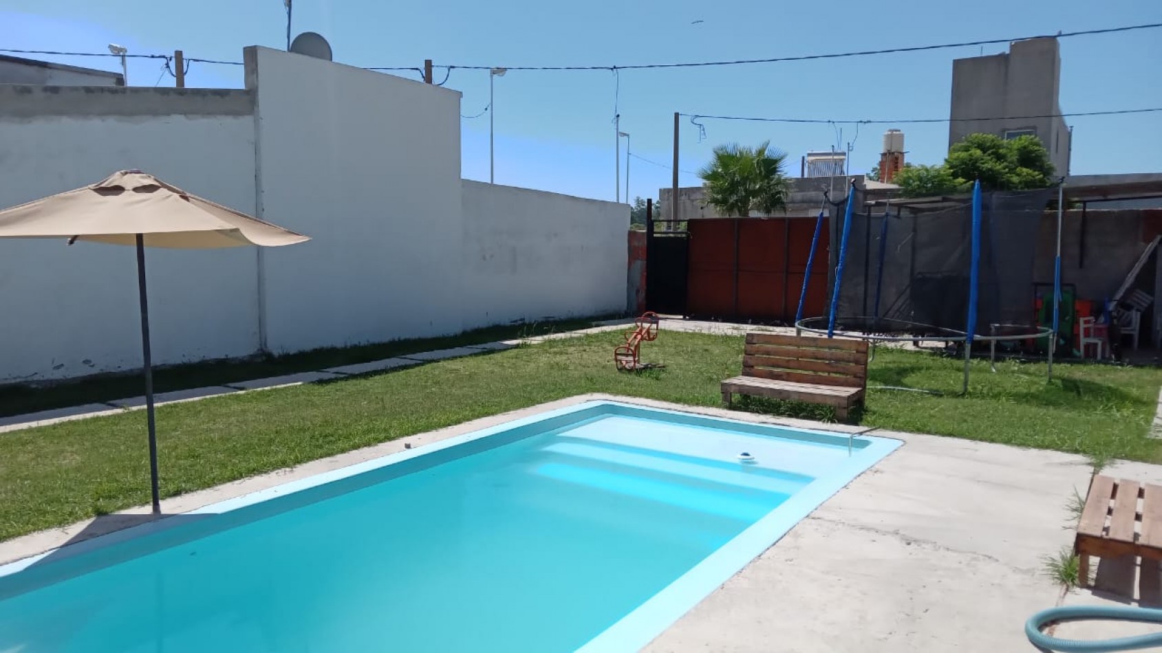 Casa quinta en VENTA zona Aeropuero