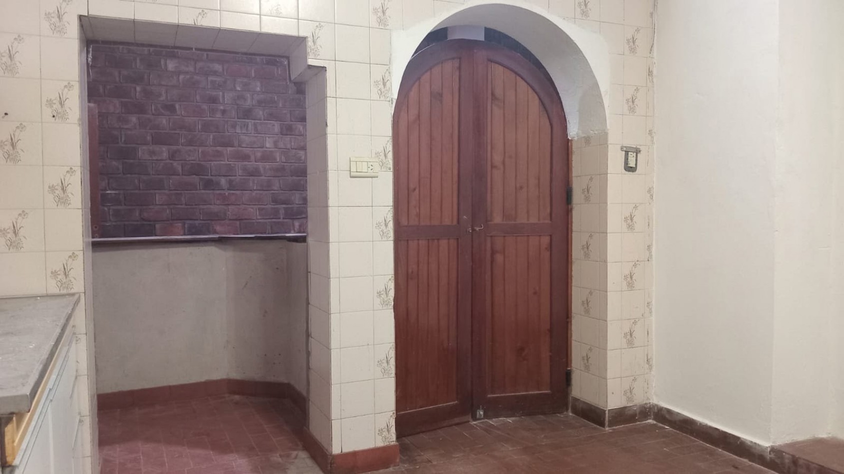 Casa en VENTA con 3 habitaciones camino al Thompson