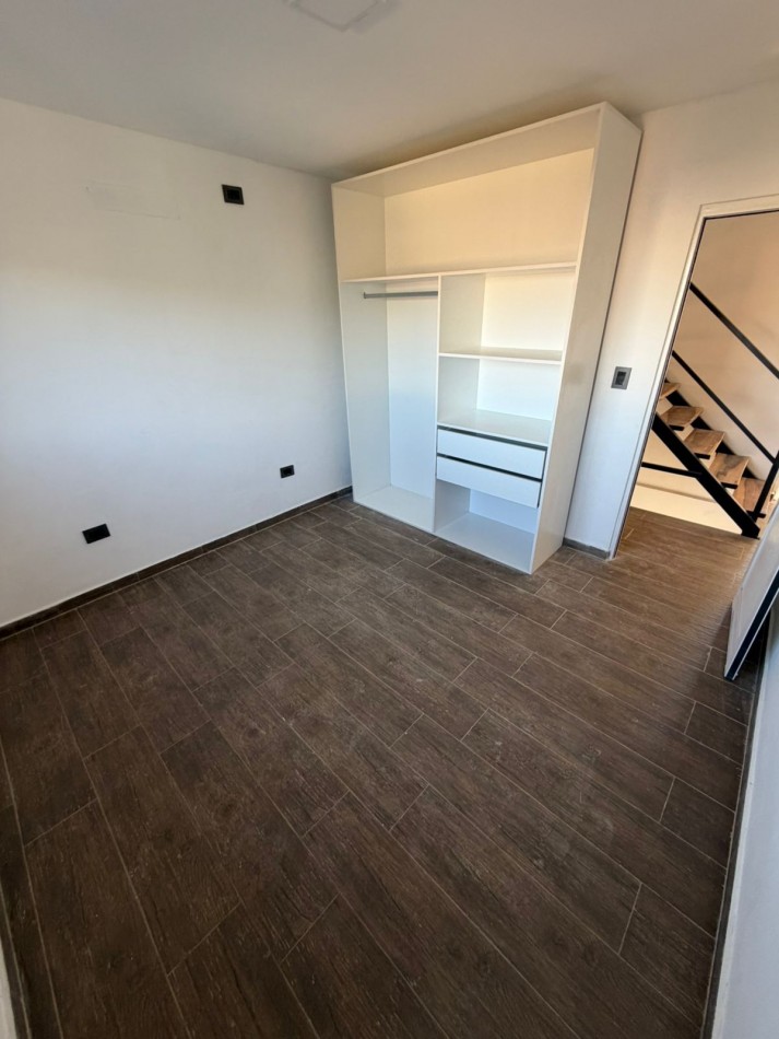 Triplex en ALQUILER a estrenar con vista al Rio