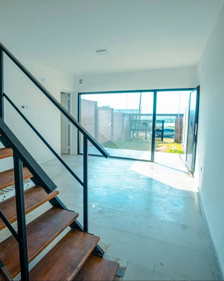 Triplex en ALQUILER a estrenar con vista al Rio