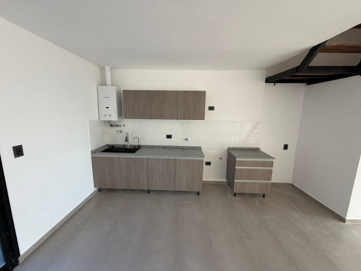 Triplex en ALQUILER a estrenar con vista al Rio