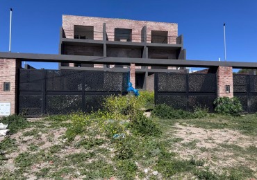 Triplex en VENTA a estrenar con vista al Rio