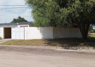 Casa en VENTA 3 habitaciones y gran patio en Colonia Avellaneda