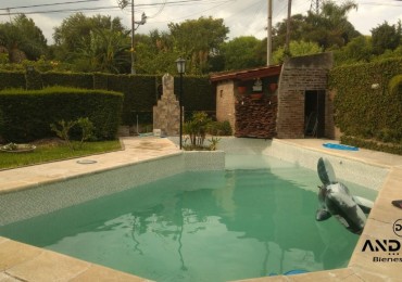 Casa en VENTA de 3 habitaciones zona Toma